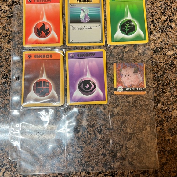 Pokémon folder etc… - Picture 6 of 6